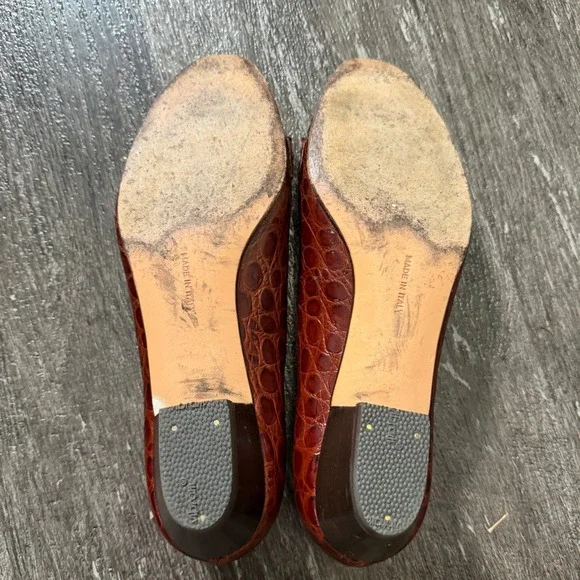 Salvatore Ferragamo Dark Red Croc Embossed Leather Vara Bow Heels Size 7.5 - Picture 6 of 9